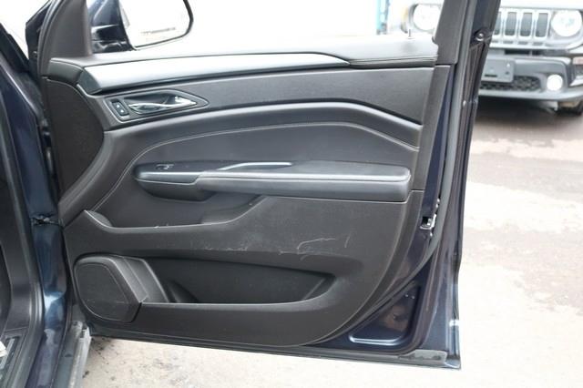 Cadillac SRX FWD 4dr Base 2016