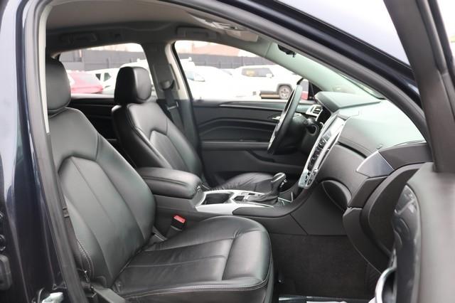 Cadillac SRX FWD 4dr Base 2016