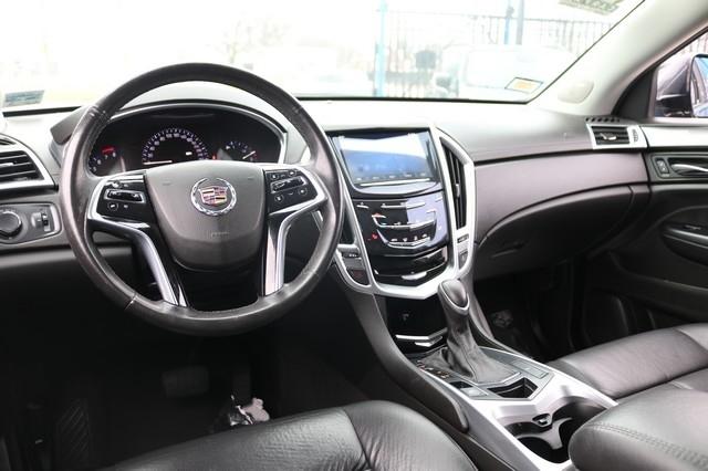 Cadillac SRX FWD 4dr Base 2016