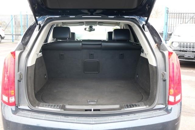 Cadillac SRX FWD 4dr Base 2016