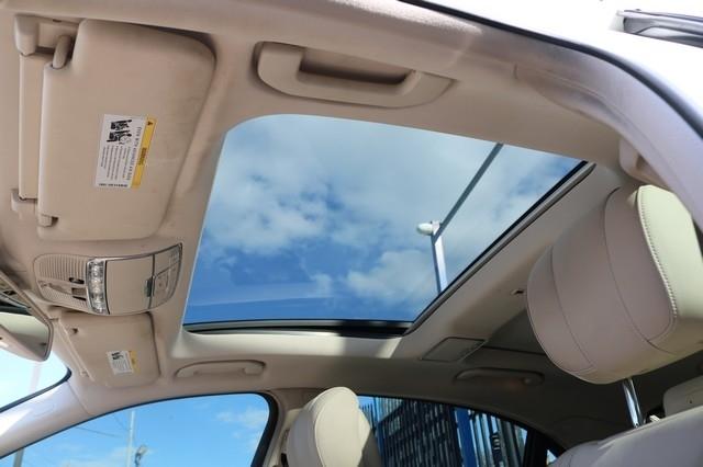 Mercedes-Benz S-Class 4dr Sdn S 550 4MATIC 2015