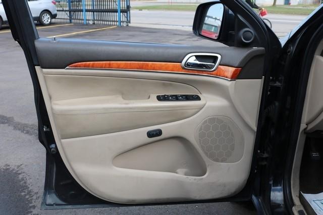 Jeep Grand Cherokee 4WD 4dr Overland 2011