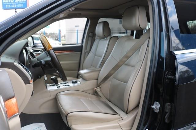 Jeep Grand Cherokee 4WD 4dr Overland 2011