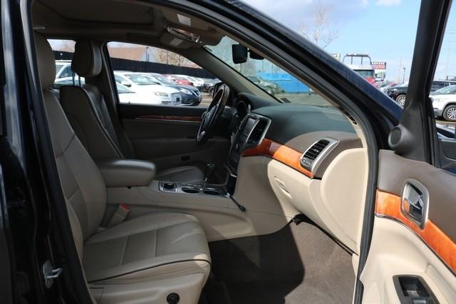 Jeep Grand Cherokee 4WD 4dr Overland 2011