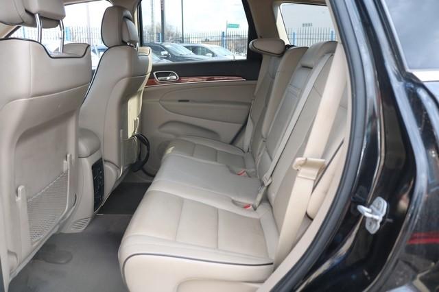 Jeep Grand Cherokee 4WD 4dr Overland 2011