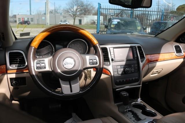 Jeep Grand Cherokee 4WD 4dr Overland 2011