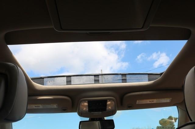 Jeep Grand Cherokee 4WD 4dr Overland 2011