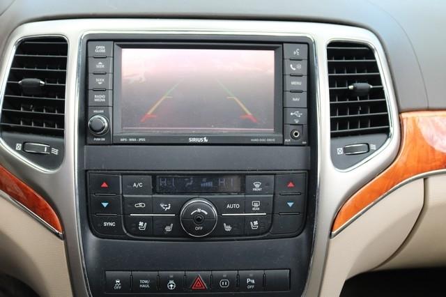 Jeep Grand Cherokee 4WD 4dr Overland 2011