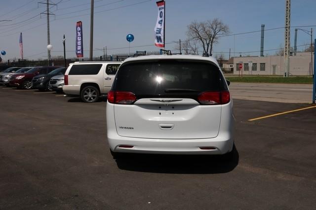 Chrysler Voyager LXI FWD 2021