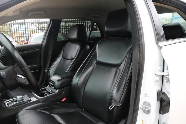 Chrysler 300 Limited RWD 2019