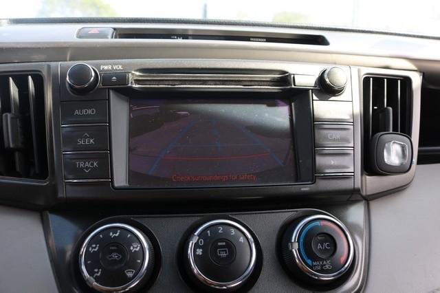 Toyota RAV4 AWD 4dr LE (Natl) 2013