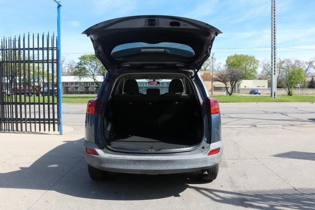 Toyota RAV4 AWD 4dr LE (Natl) 2013