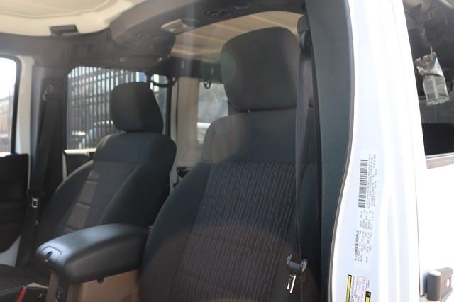 Jeep Wrangler Unlimited 4WD 4dr Sahara 2012