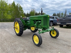 1952 John Deere Tractor 