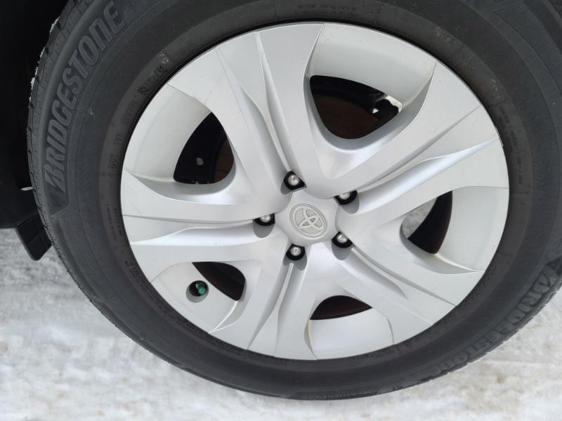 Toyota RAV4 LE AWD 2014