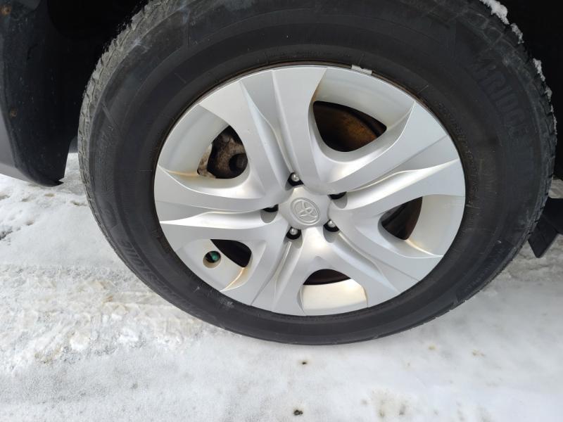 Toyota RAV4 LE AWD 2014