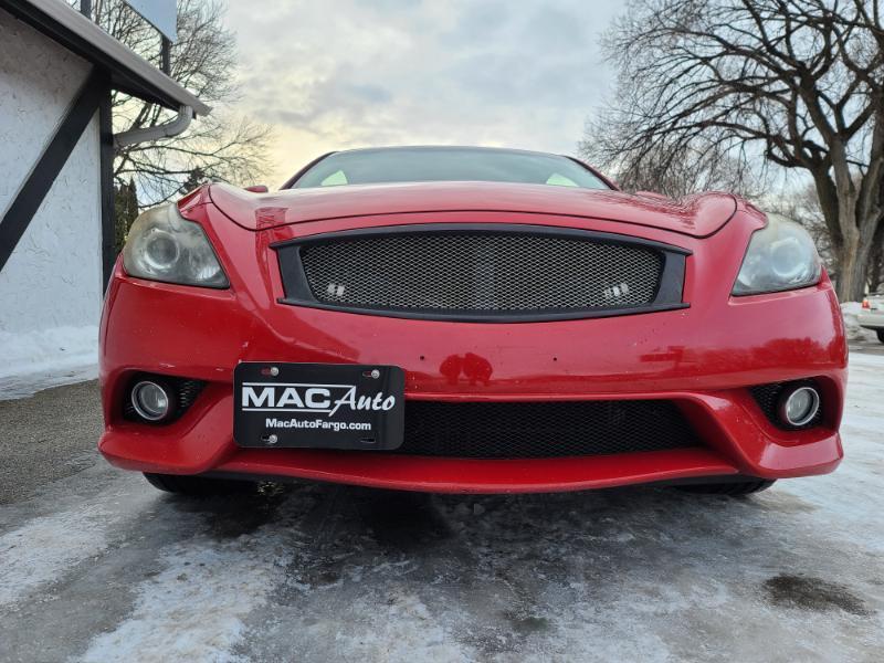 Infiniti G37XS  2012