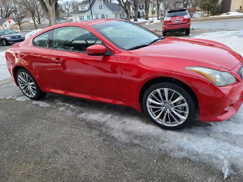 Infiniti G37XS  2012