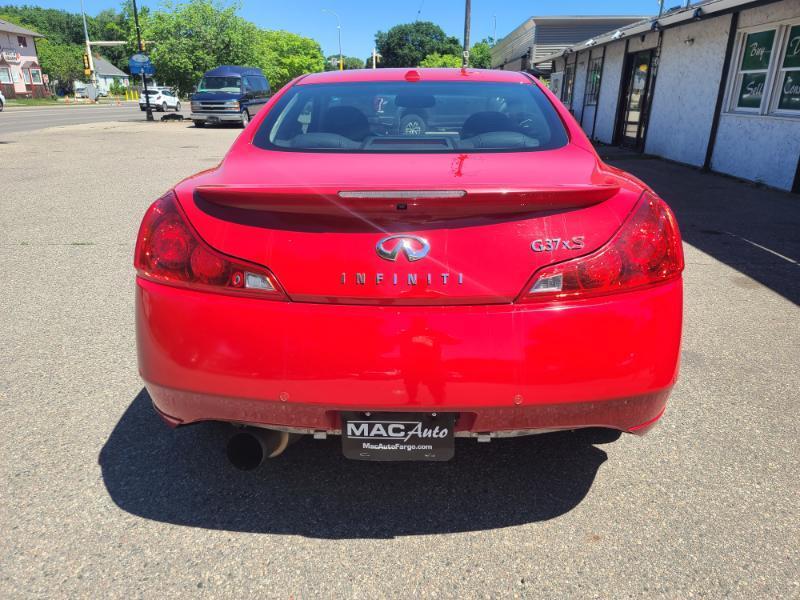 Infiniti G37XS  2012