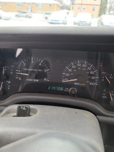 Jeep Cherokee Sport 4-Door 4WD 1998