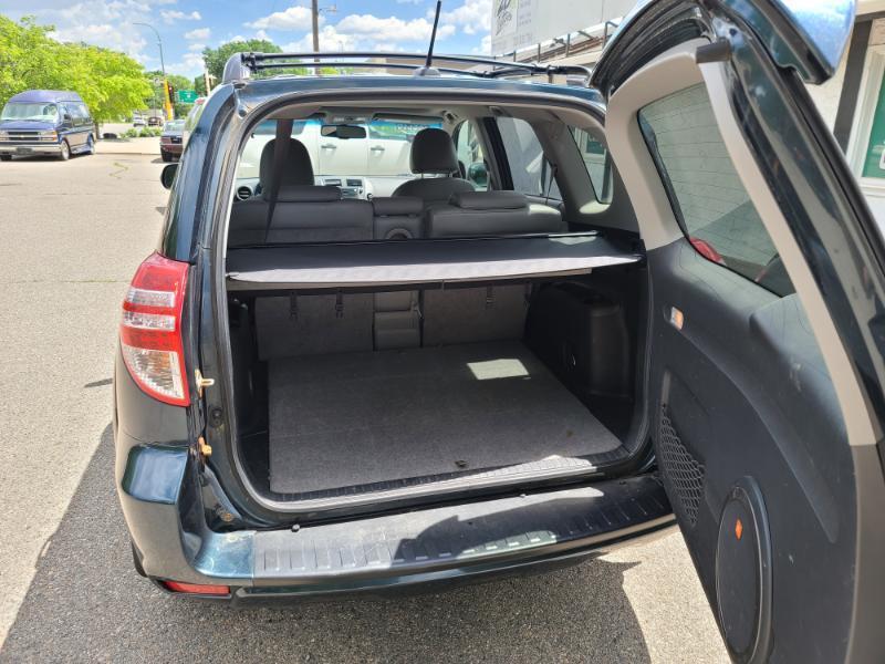 Toyota RAV4 Limited V6 4WD 2009