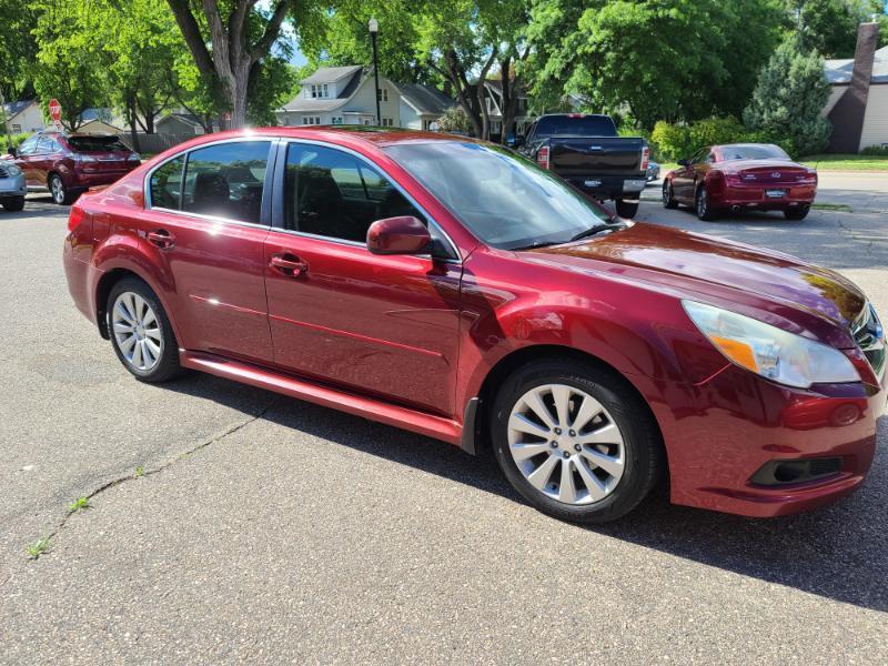 Subaru Legacy 2.5i Limited 2011