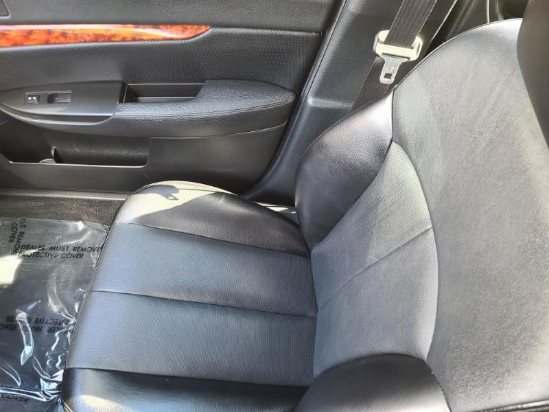 Subaru Legacy 2.5i Limited 2011