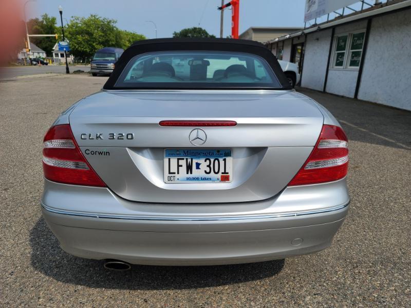 Mercedes-Benz CLK-Class CLK320 Cabriolet 2005