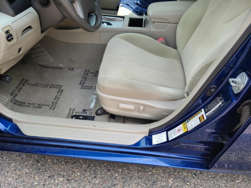 Toyota Camry LE 2010