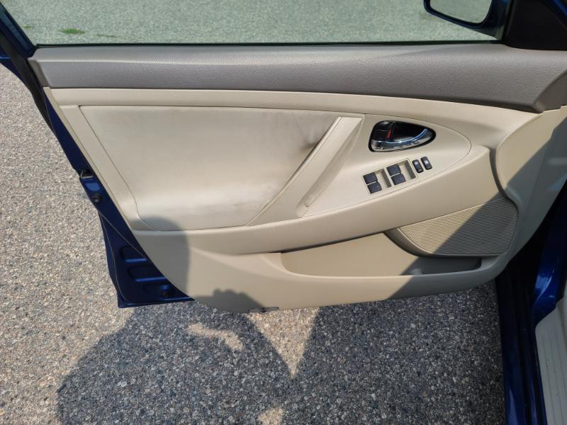 Toyota Camry LE 2010