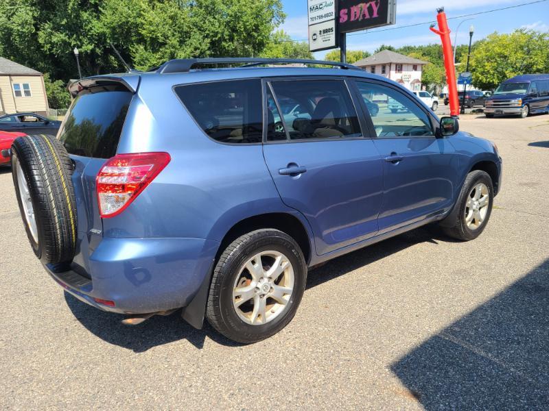 Toyota RAV4 AWD 4dr LE (Natl) 2011