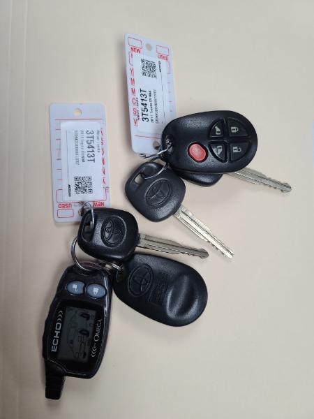 Toyota Sienna LE 8-Pass V6 2011