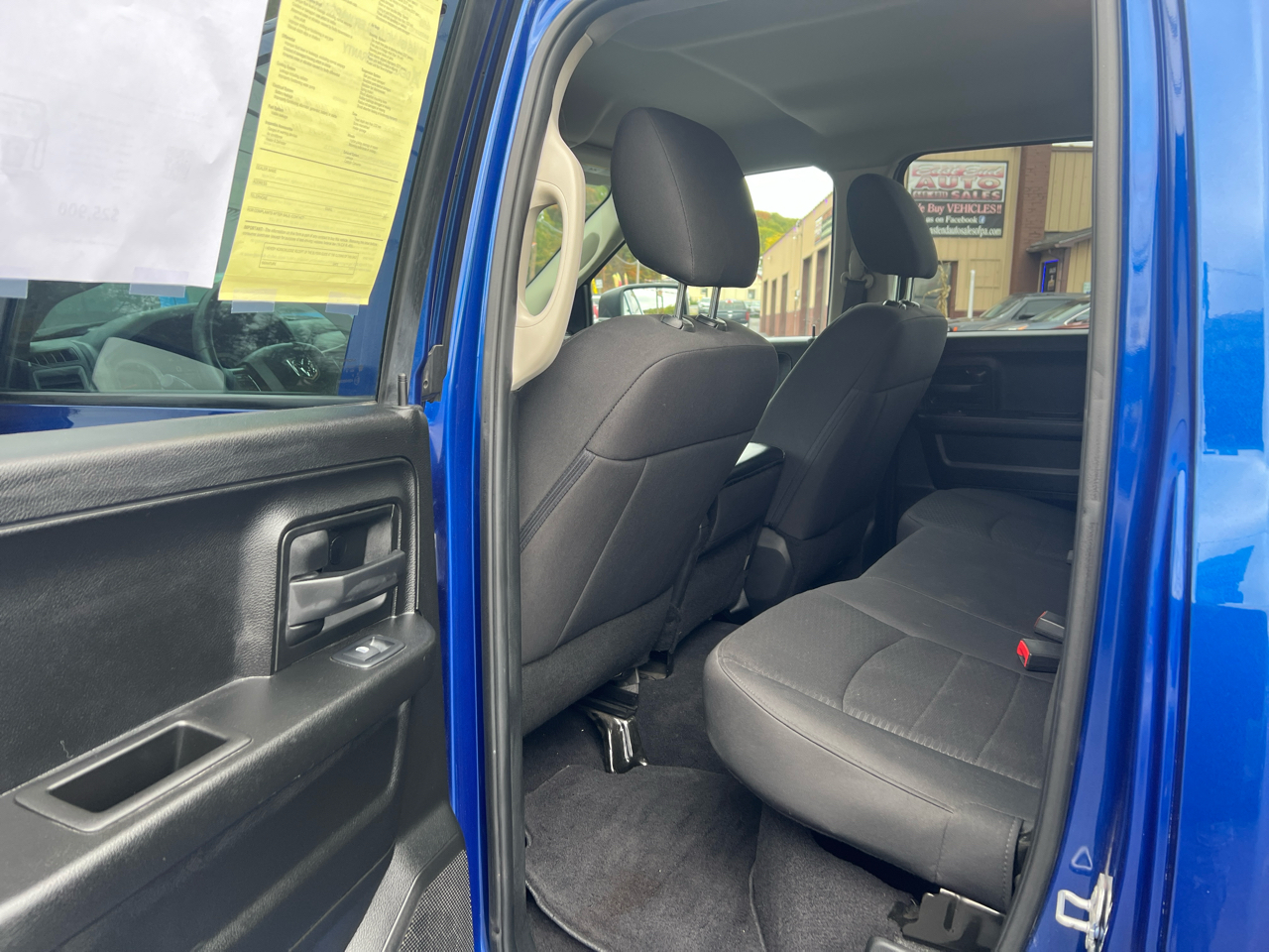 RAM 1500 Classic Tradesman Quad Cab 4WD 2019 RAM 1500 Classic Tradesman Quad Cab 4WD 2019