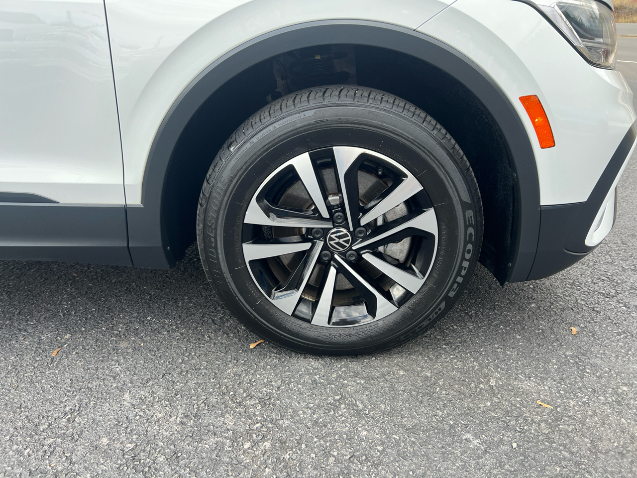 2022 Volkswagen Tiguan S photo 4