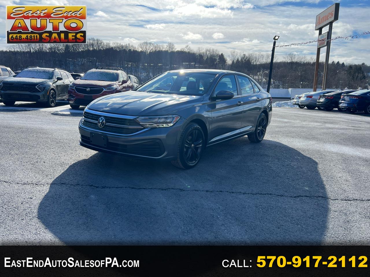 2023 Volkswagen Jetta SE's photo