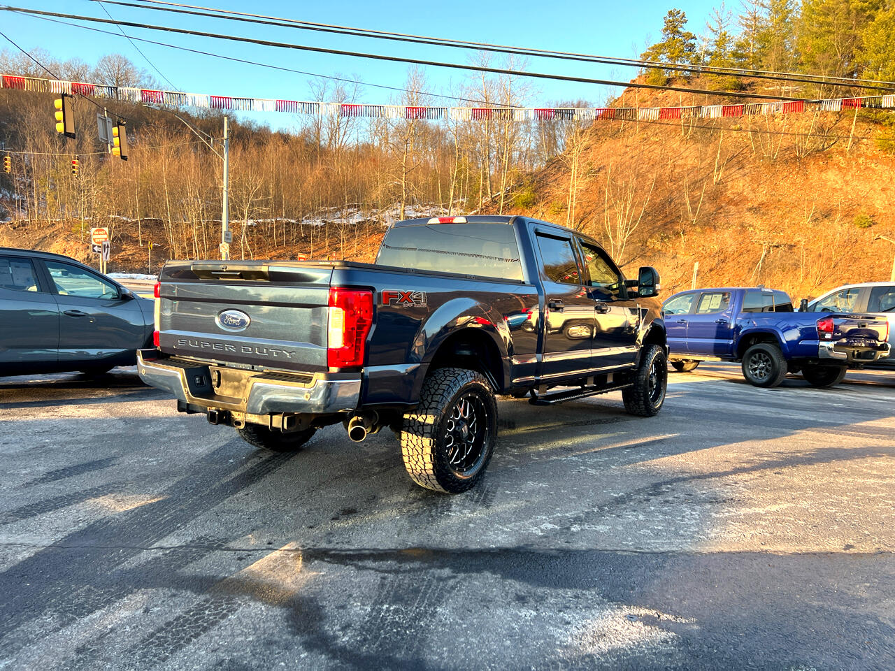 Ford F-250 SD XLT Crew Cab 4WD 2018