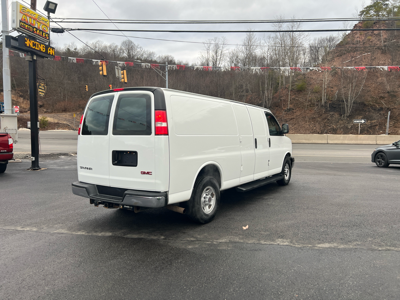 GMC Savana G2500 Extended Cargo 2017