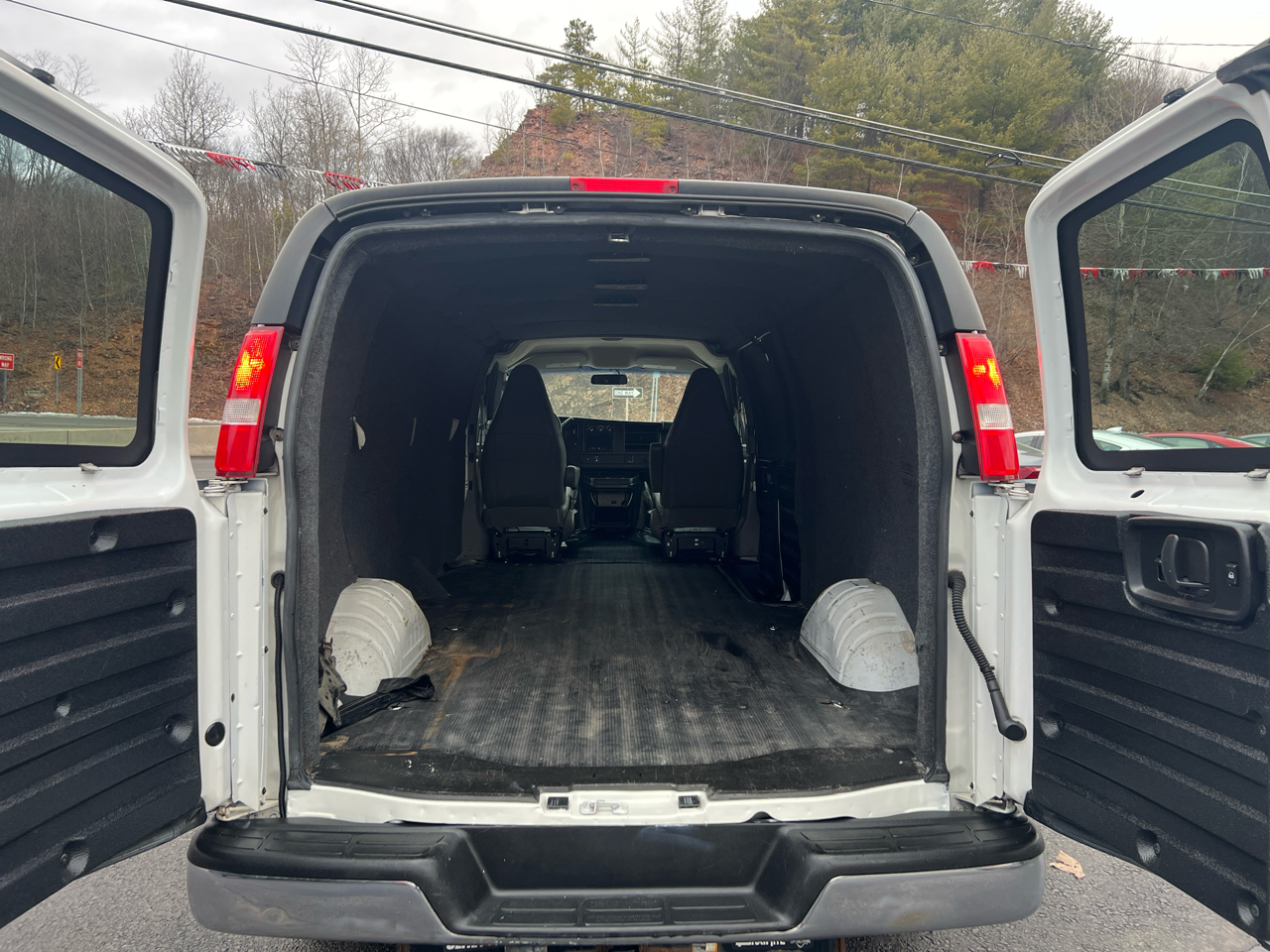 GMC Savana G2500 Extended Cargo 2017