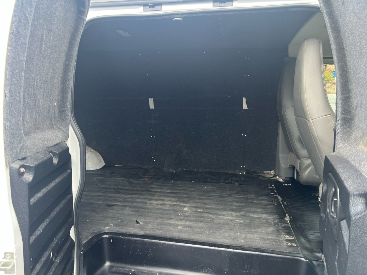 GMC Savana G2500 Extended Cargo 2017