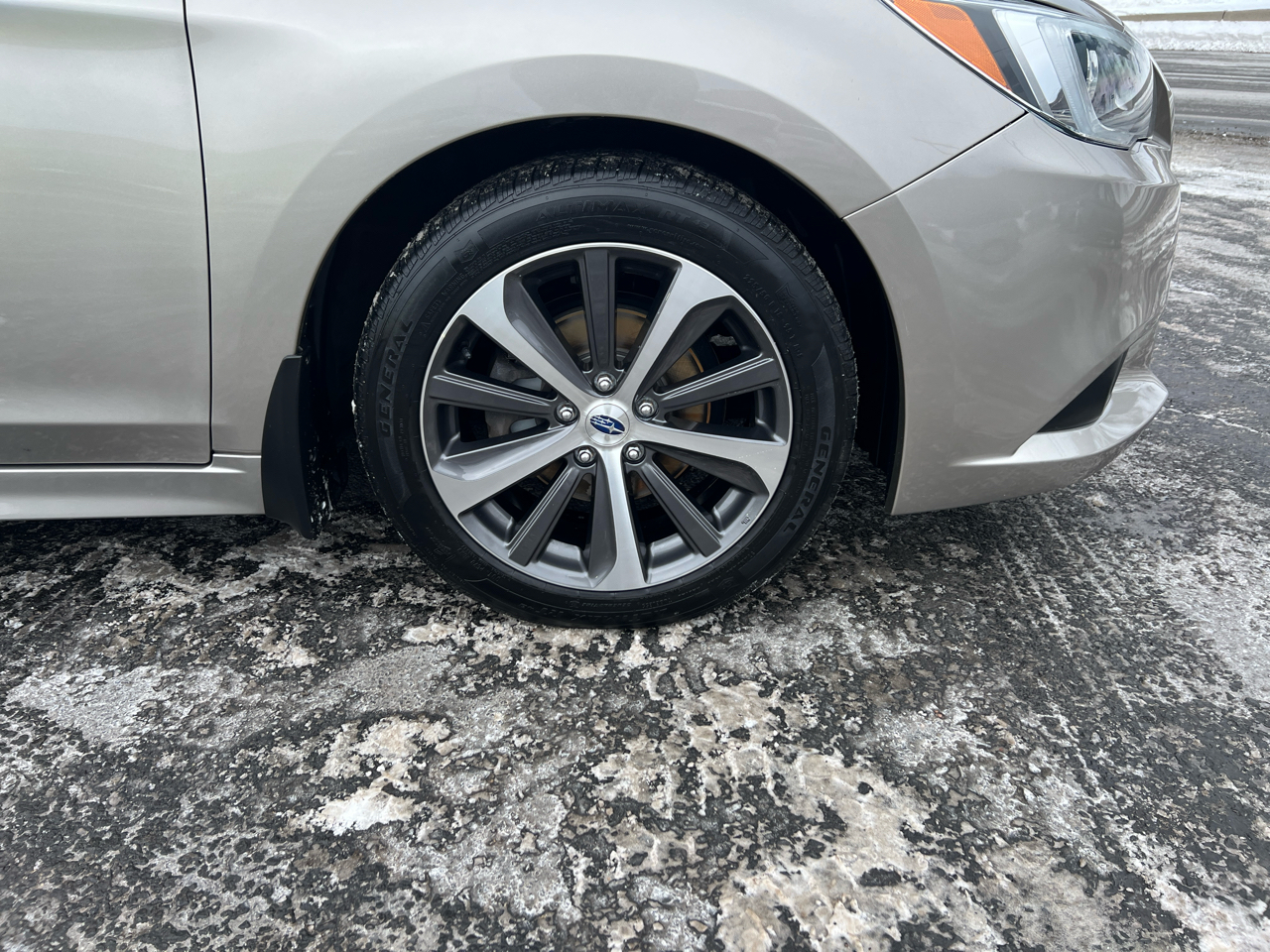 Subaru Legacy 2.5i Limited 2015