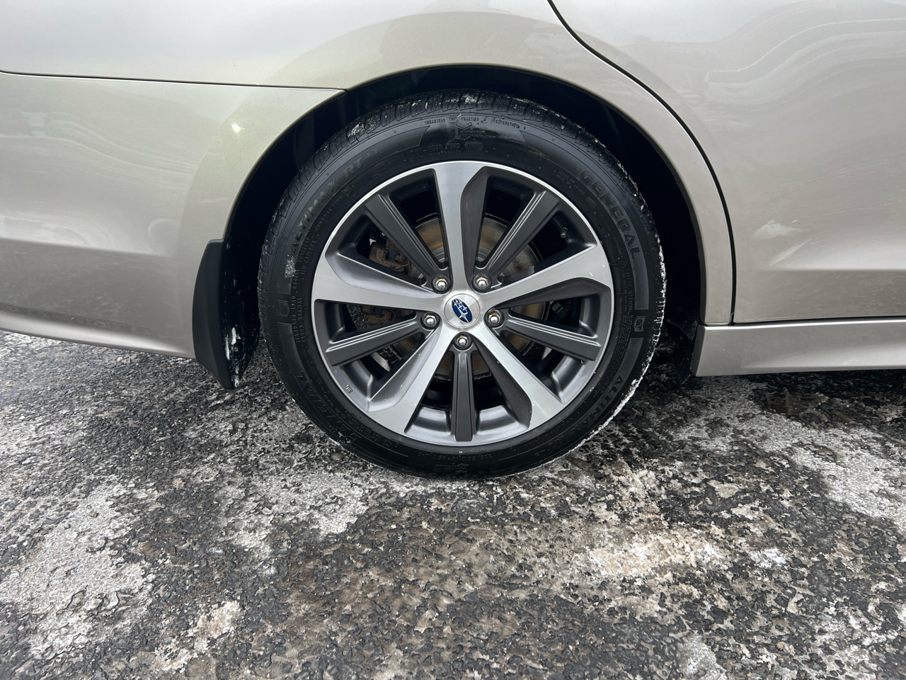 Subaru Legacy 2.5i Limited 2015