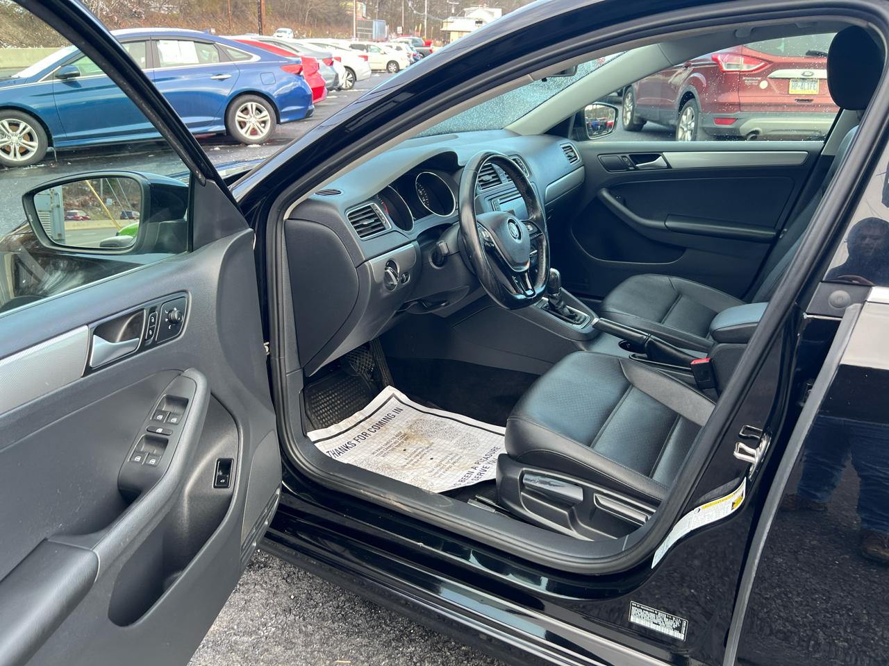 Volkswagen Jetta 1.4T SE 6A 2017