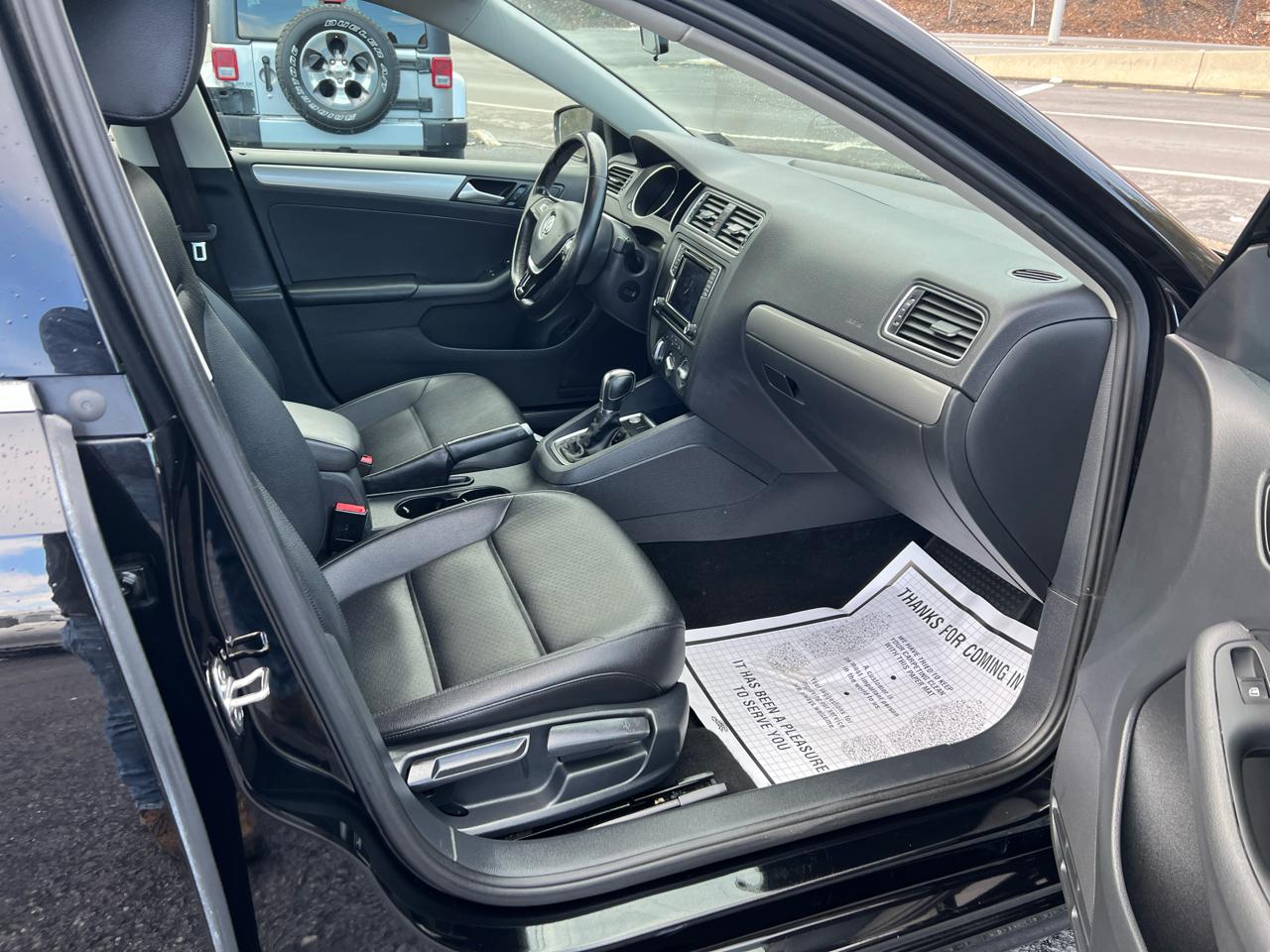 Volkswagen Jetta 1.4T SE 6A 2017