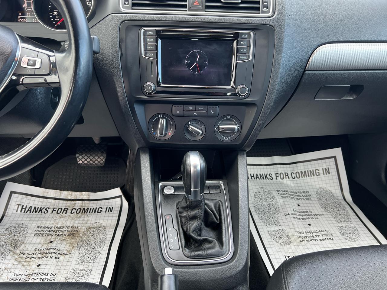 Volkswagen Jetta 1.4T SE 6A 2017