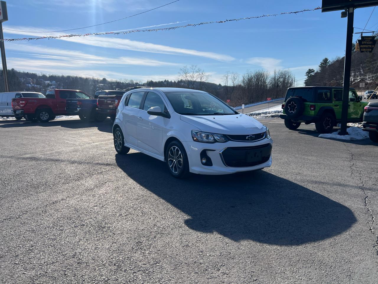 Chevrolet Sonic LT Auto 5-Door 2020