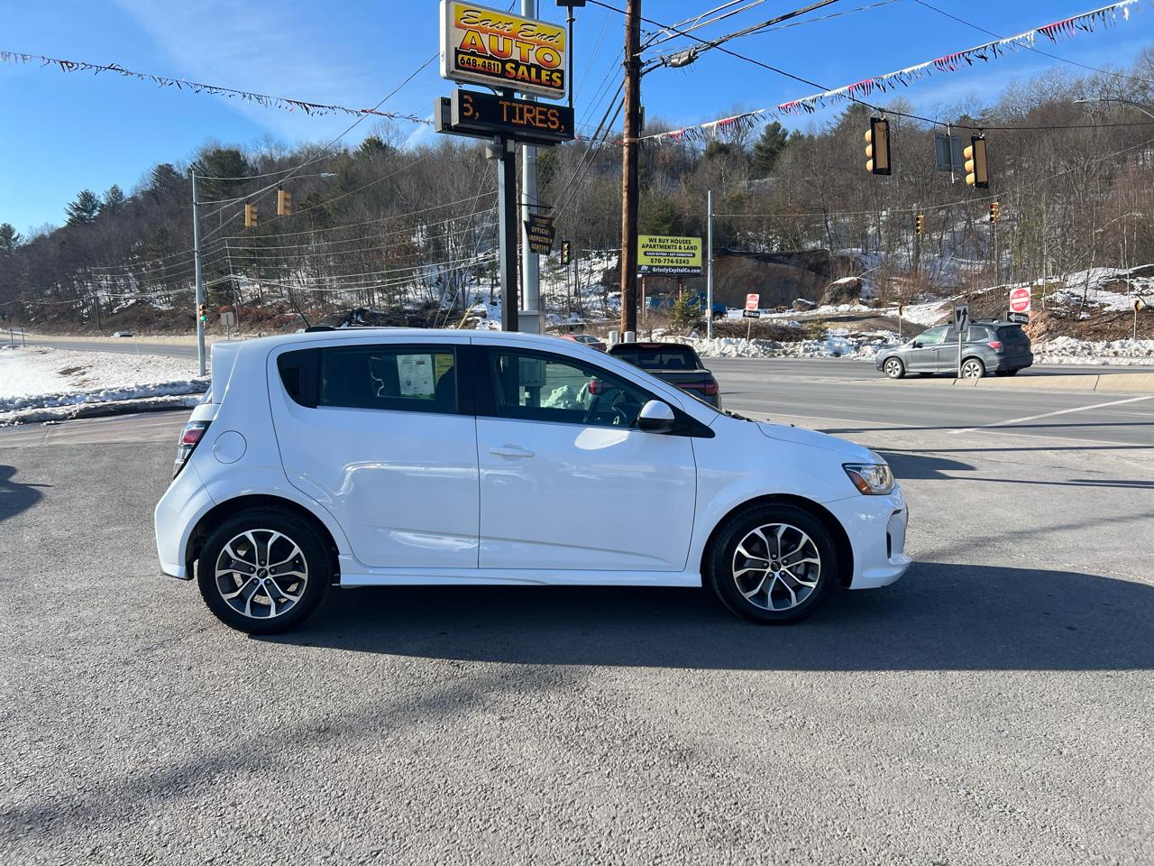 Chevrolet Sonic LT Auto 5-Door 2020