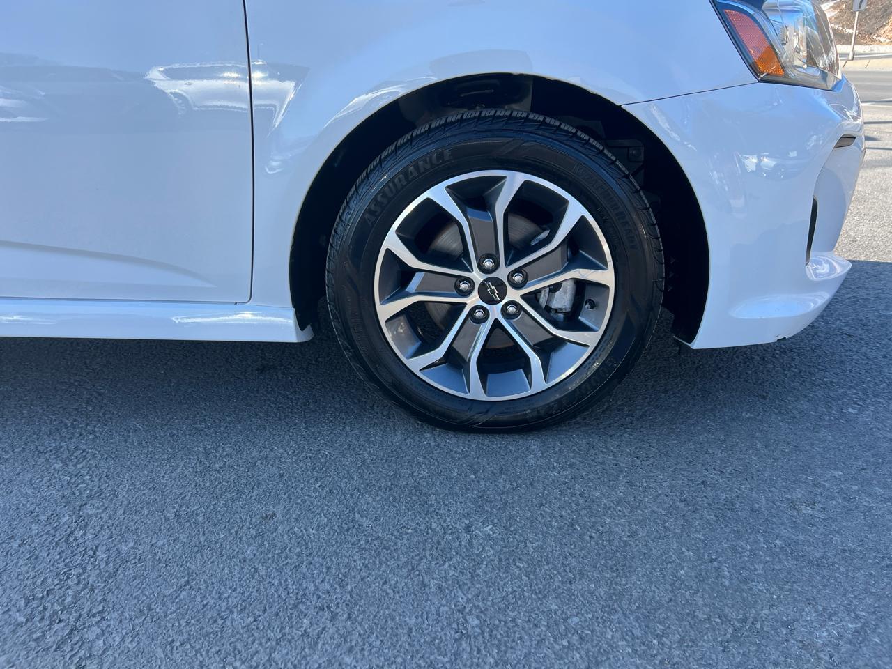 Chevrolet Sonic LT Auto 5-Door 2020