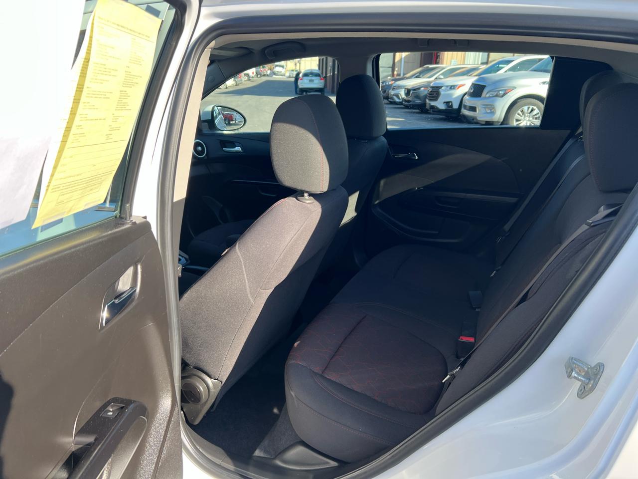 Chevrolet Sonic LT Auto 5-Door 2020