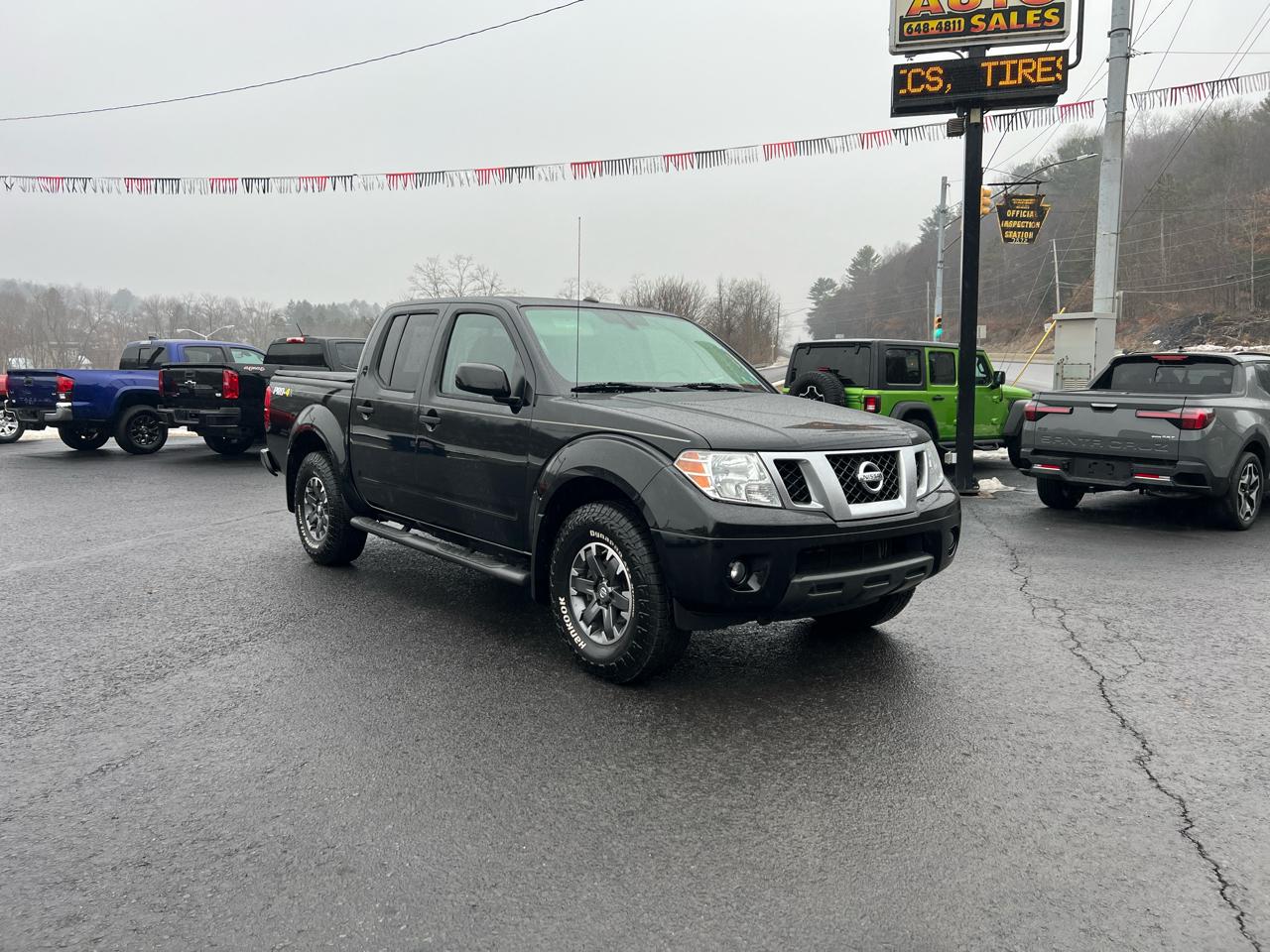 Nissan Frontier PRO-4X Crew Cab 4WD at 2019