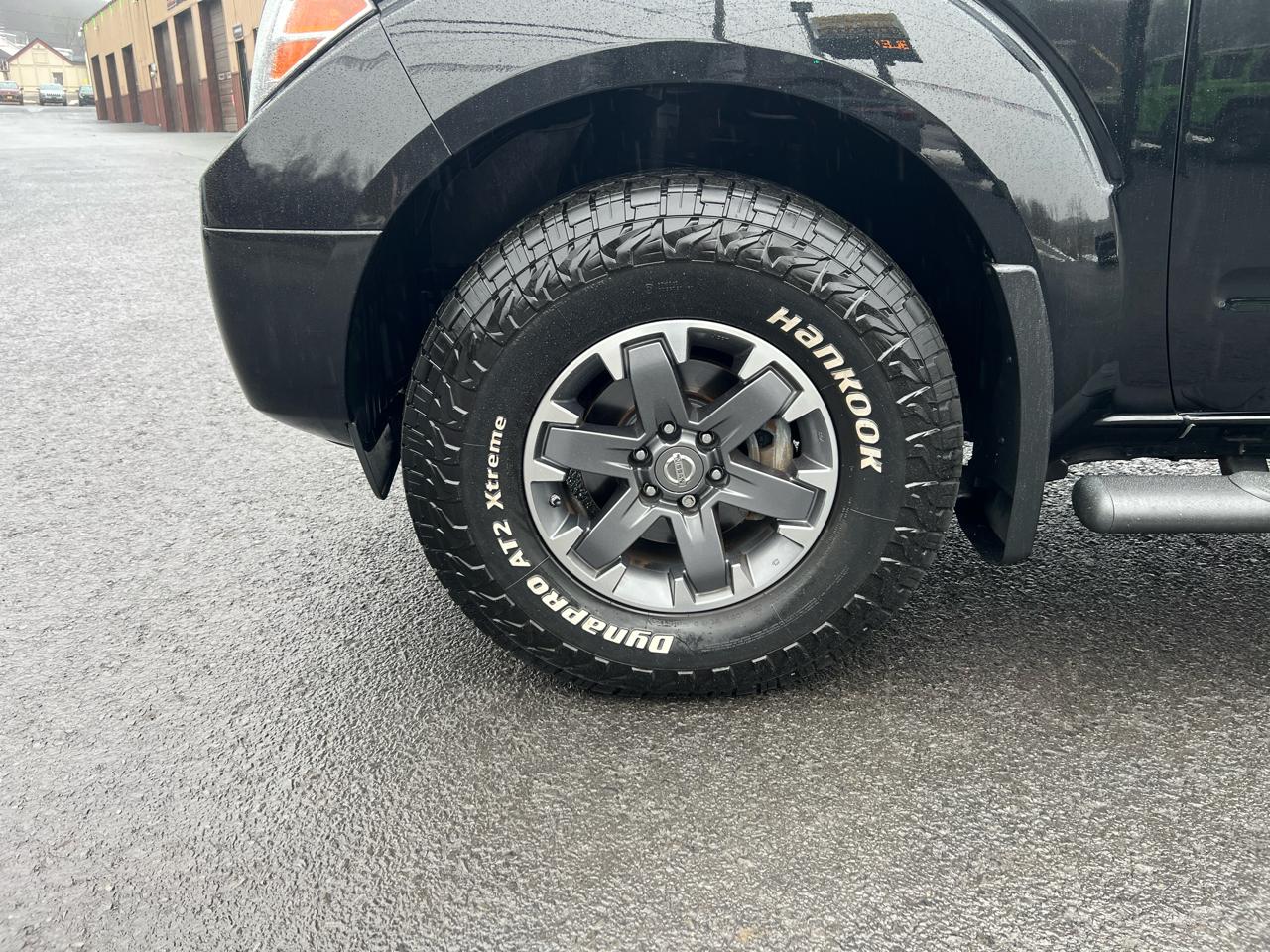 Nissan Frontier PRO-4X Crew Cab 4WD at 2019